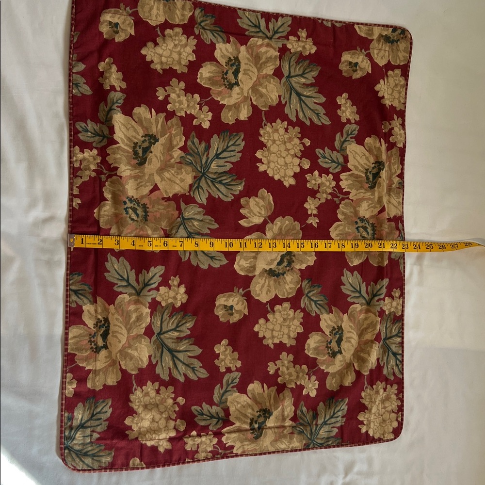 Ralph Lauren Chaps Pillow Shams (2) Elizabeth standard sham in a floral pattern - Picture 8 of 13
